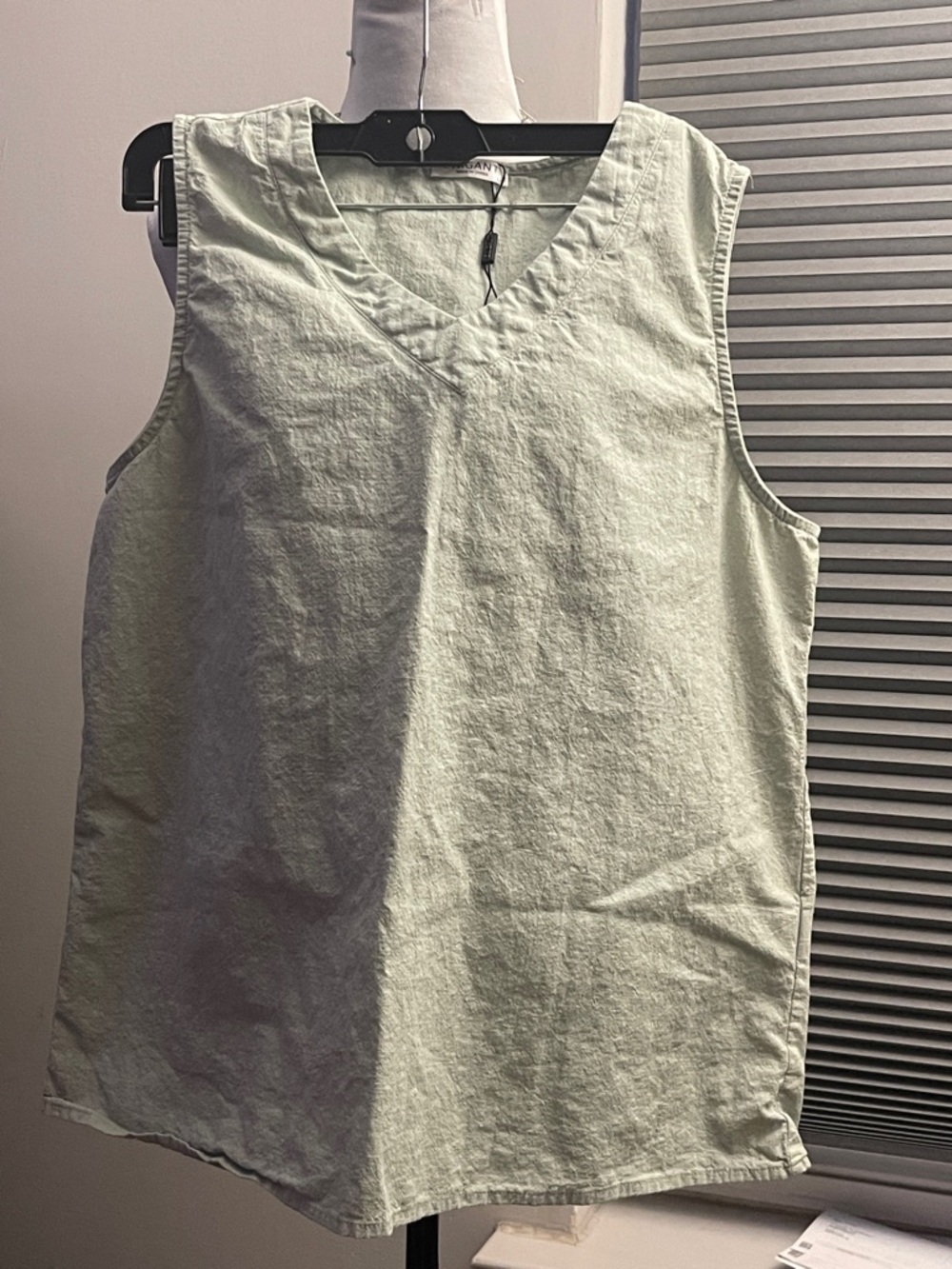 CHIGANT Lightweight Sage Green Top